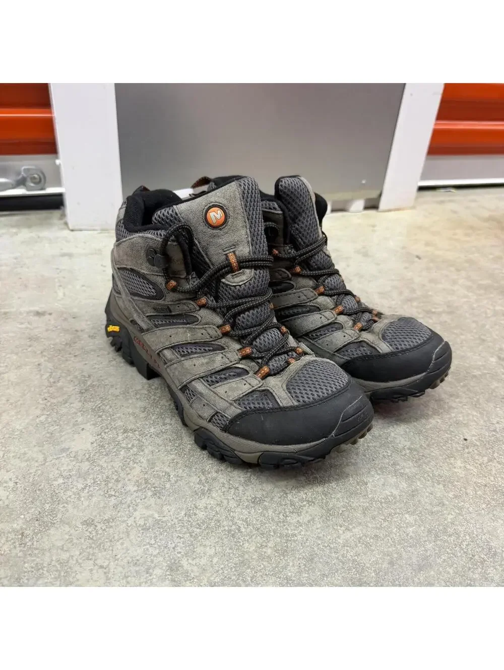 Merrell Moab 3 Mid Waterproof grey hiking boots size 9.5 MENS